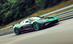 1,72 c до «сотни» и два десятка других новых рекордов от суперкара Rimac Nevera R