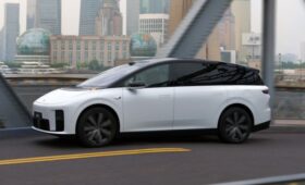 Кроссвэн Li i8 готов к выходу на рынок: подробности
