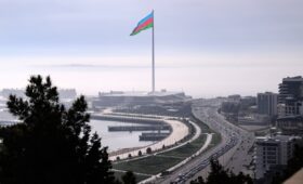 Сколько Азербайджан продает в Россию и импортирует из нее. Инфографика
