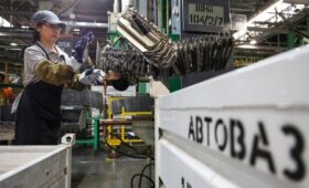 АвтоВАЗ впервые с 2022 года заявил о возможном переходе на четырехдневку